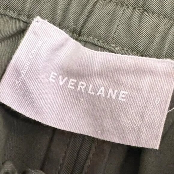 The Everlane GoWeave Easy Pant - Olive Green 100% Wool - Picture 4 of 6
